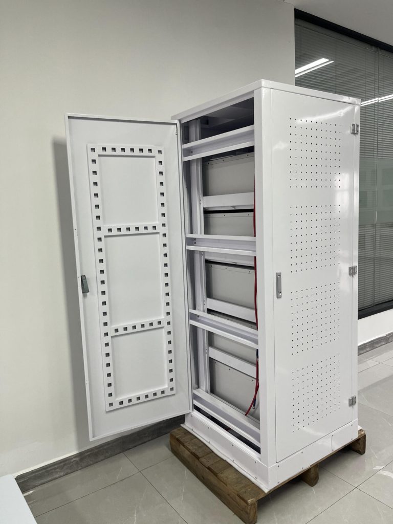 2023 Newly Arrival 51.2kwh 1000Ah Ess Cabinet/Rack Solar Home Energy Storage Lithium Battery 51.2V - Image 3